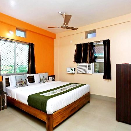Goroomgo Krishna Residency Puri Exterior photo